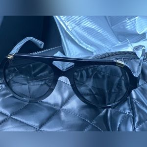 NWT Tori Burch sunglasses